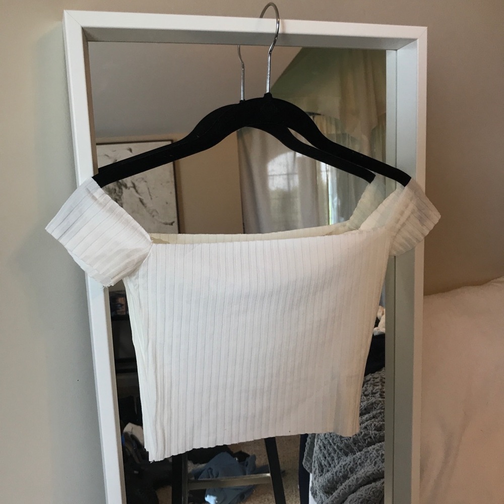 White crop top